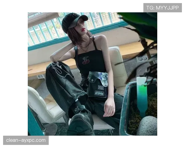 陈艺文训练完像战士,出门就变成精致生活博主,这种反差看着有点上头 陈艺文训练完像战士,出门就变成精致生活博主,这种反差看着有点上头